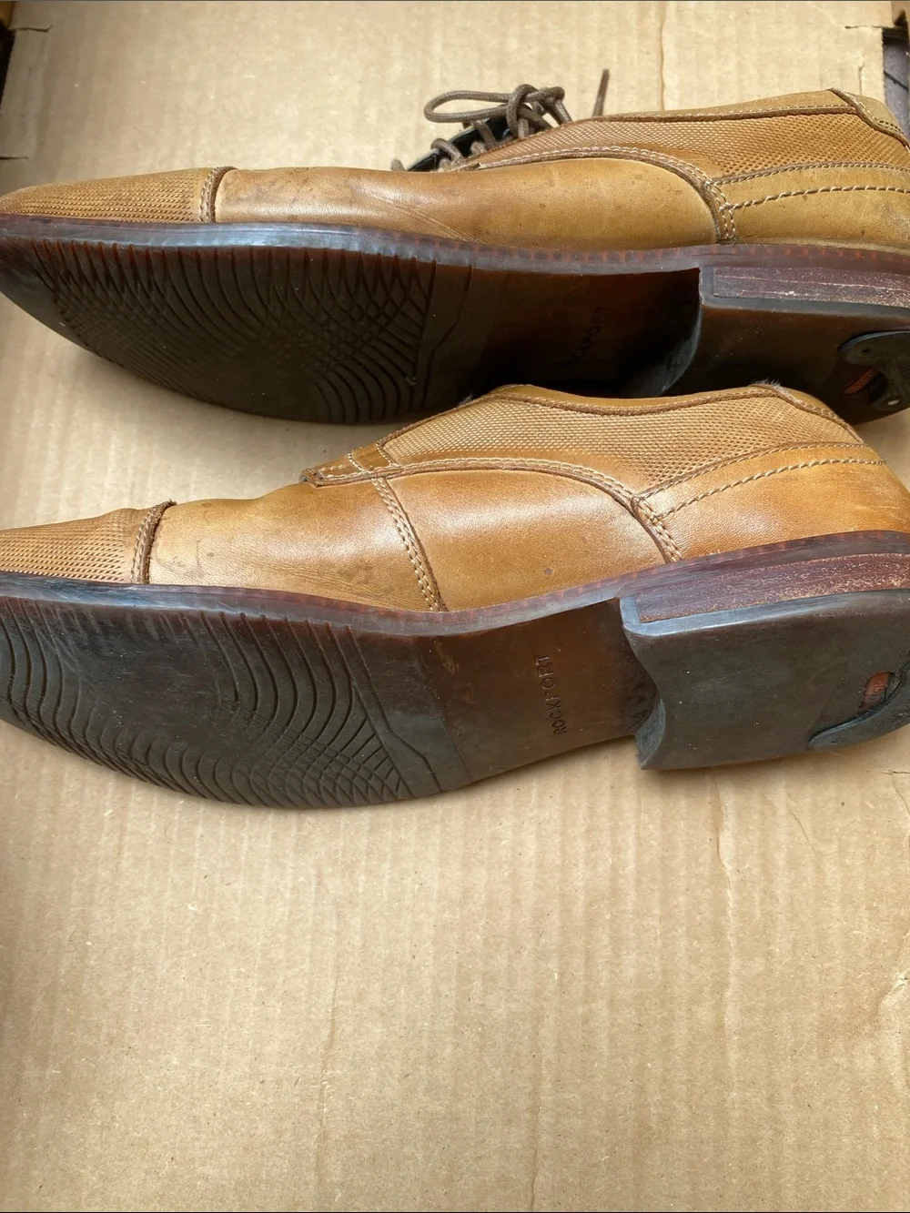 Men's Tan Leather Lace-Up Dress Shoes